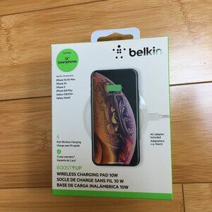 Like New Belkin BOOST UP 10W Qi Certified Wireless Charging Pad